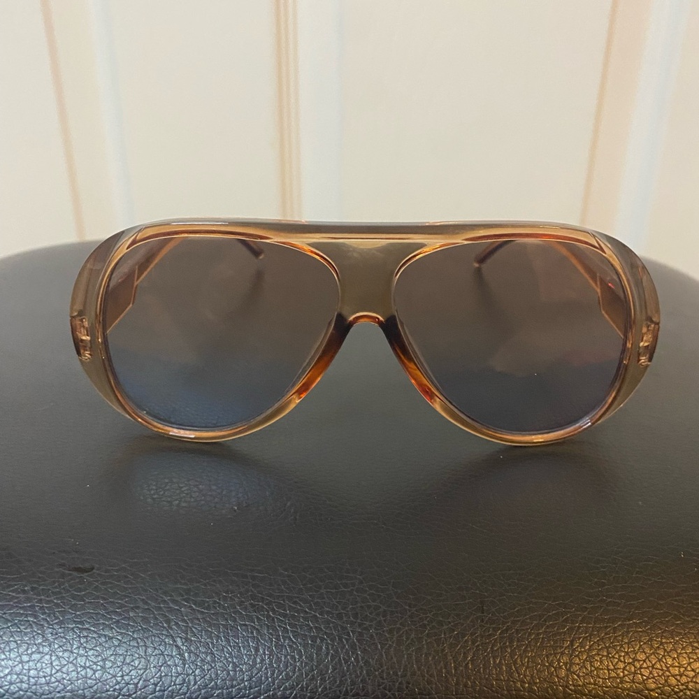 Stylish Light Brown Aviator Sunglasses